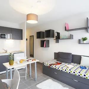 Nemea Aix Campus 2 Otel
